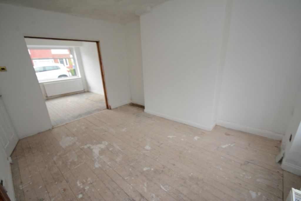 Property photo 2 of 12 Dining Room