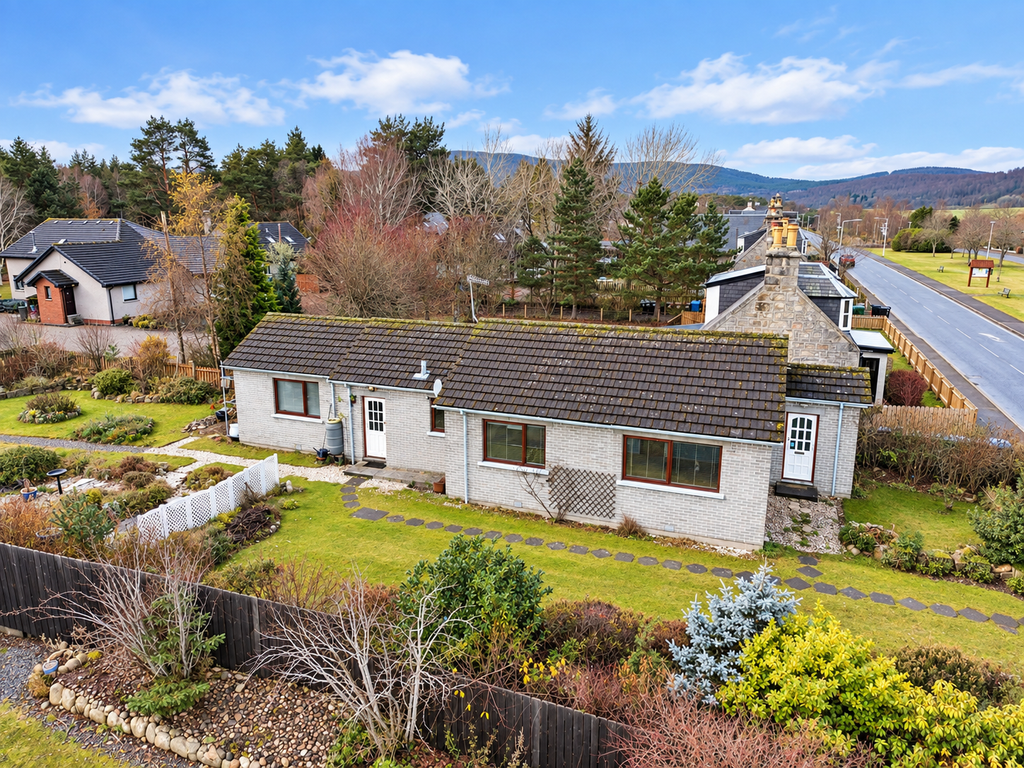 Property photo 1 of 32