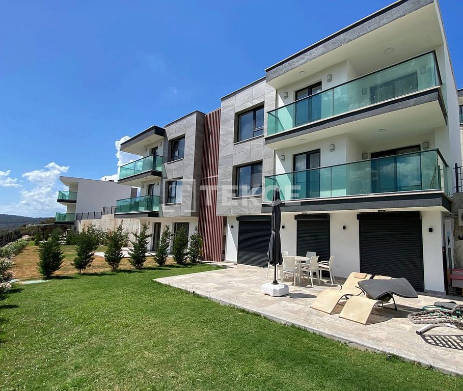 Property photo 2 of 33