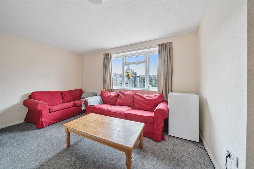 Property photo 2 of 15 1380281-15-69135Aac9Dcfa.Jpg