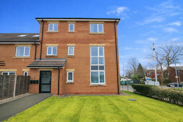 Property photo 2 of 12