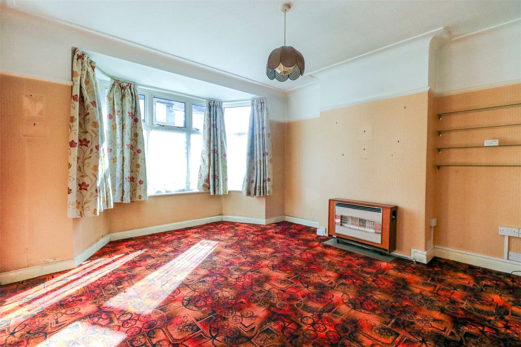 Property photo 3 of 15 Picture No. 06