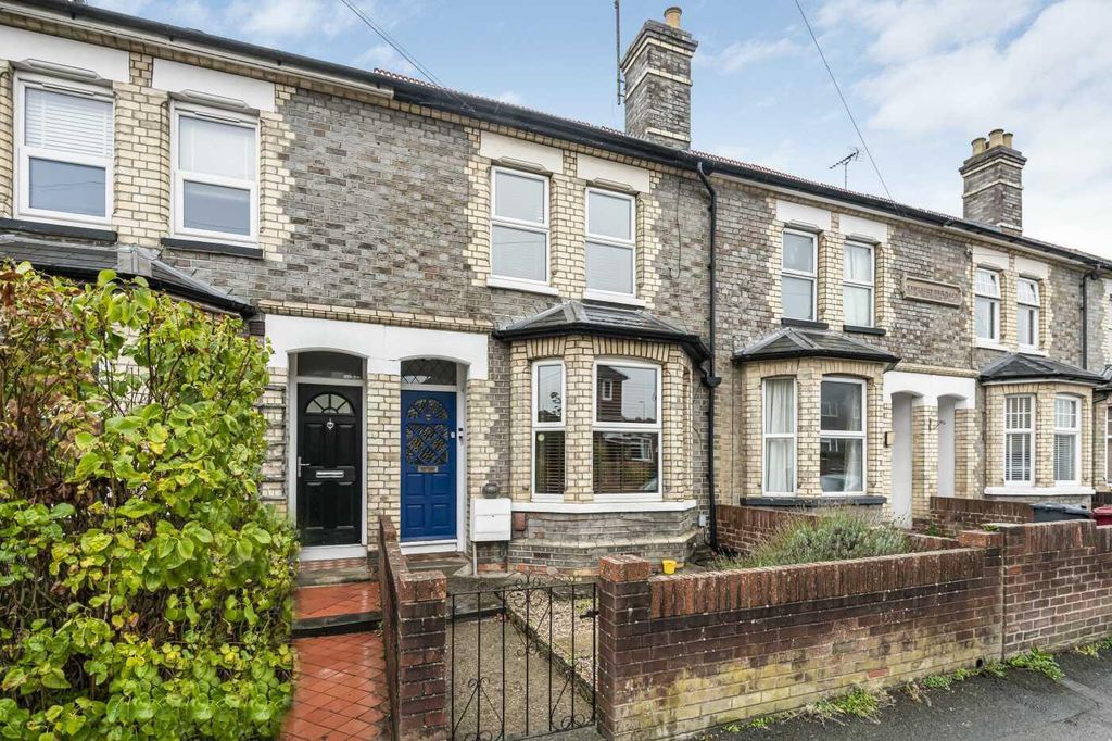 Property photo 1 of 28