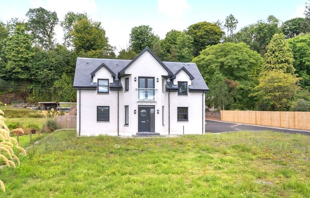 Property photo 1 of 30