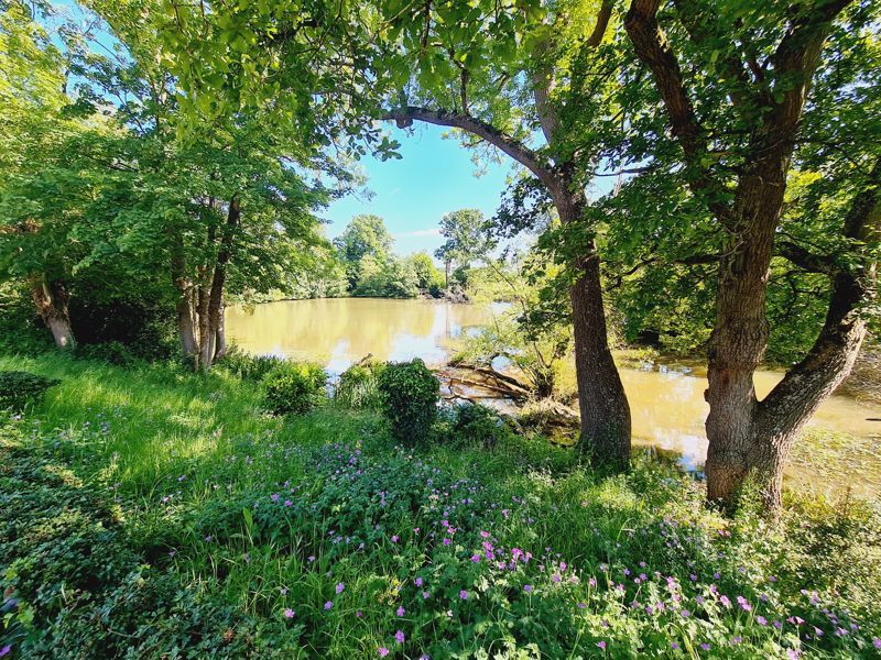 Property photo 2 of 36 Photo 3