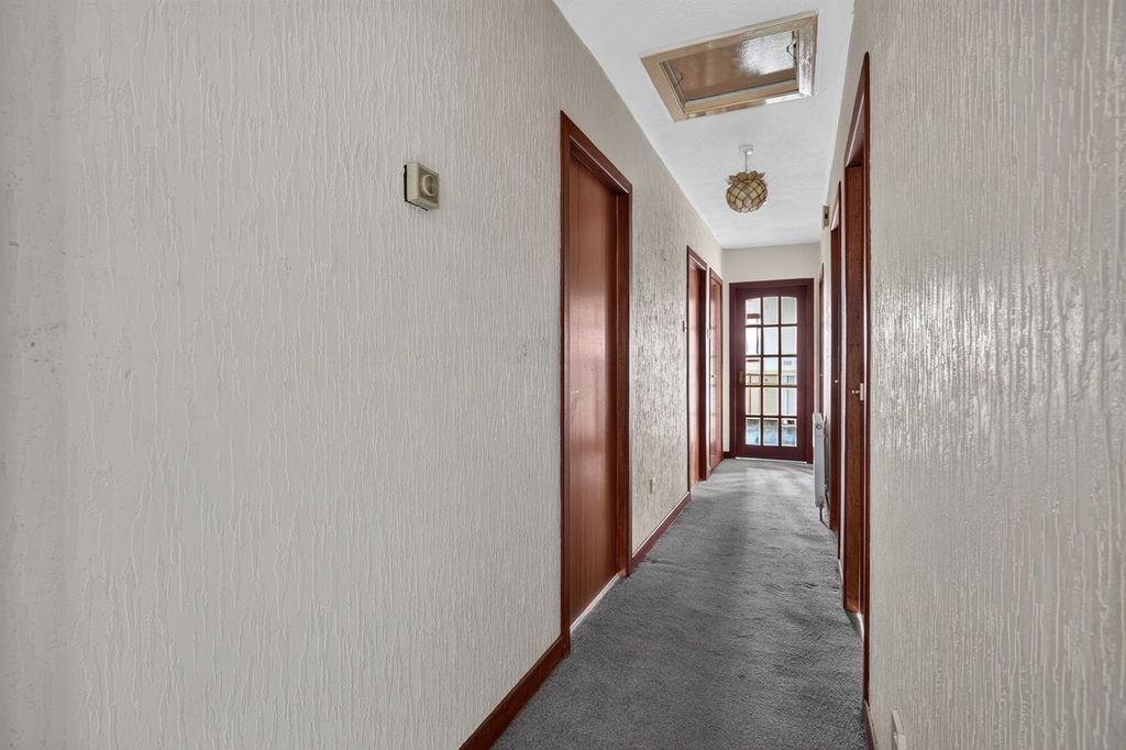Additional image 4 of 3 bed flat for saleStandalane Court, Galston KA4