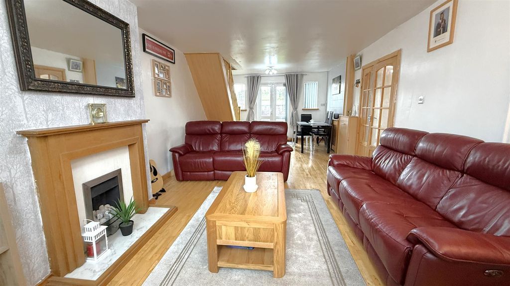 Property photo 2 of 16 Img_3909.Jpg