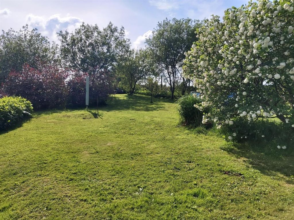 Property photo 3 of 48