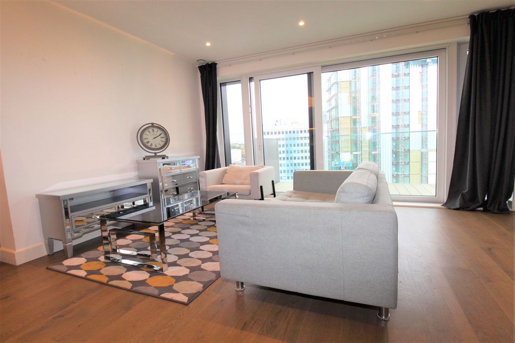 Property photo 2 of 11