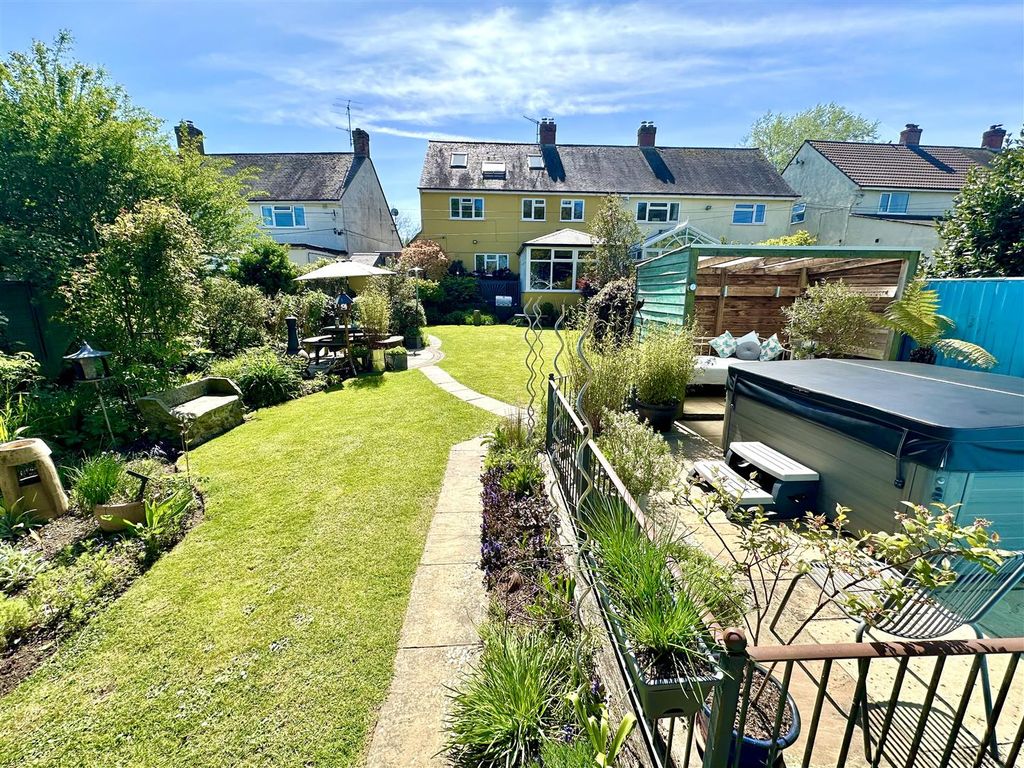 Property photo 1 of 18 Rear Garden