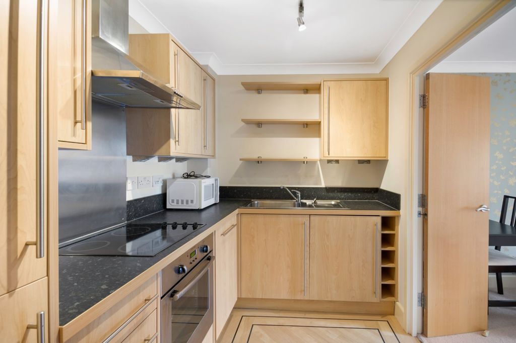 Property photo 2 of 10 Picture No. 06
