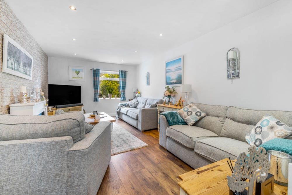 Property photo 3 of 31 Barmotte Cottage (Boston)-25