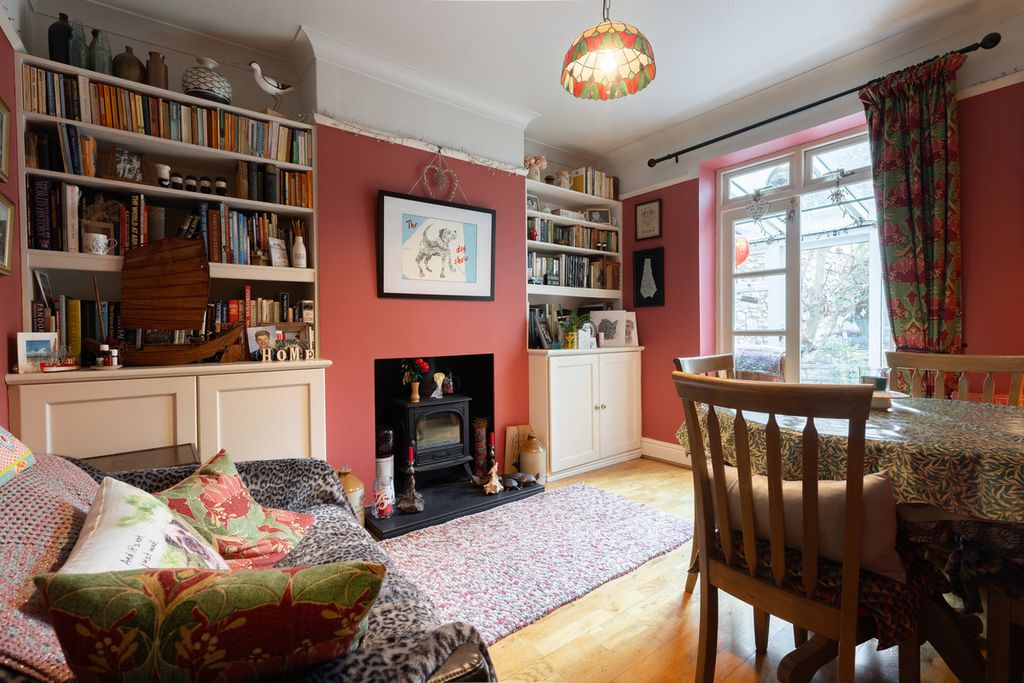 Property photo 3 of 40