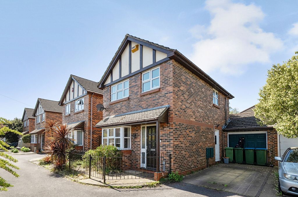 Property photo 1 of 11 1451665-27-69Ef4c...