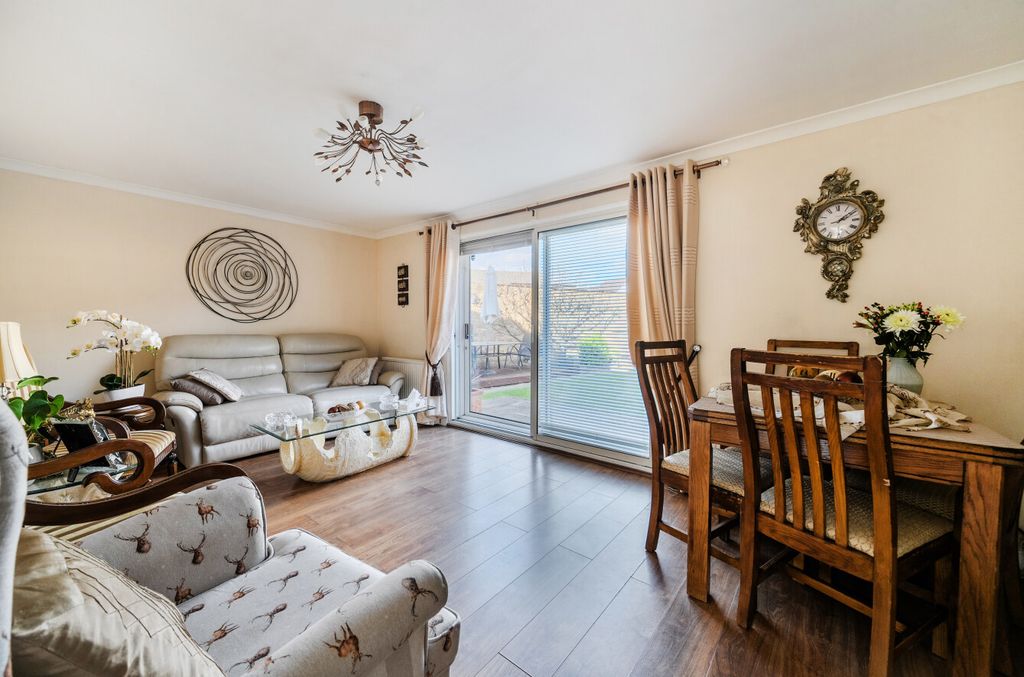 Property photo 2 of 16 1436345-1-69c55c7...