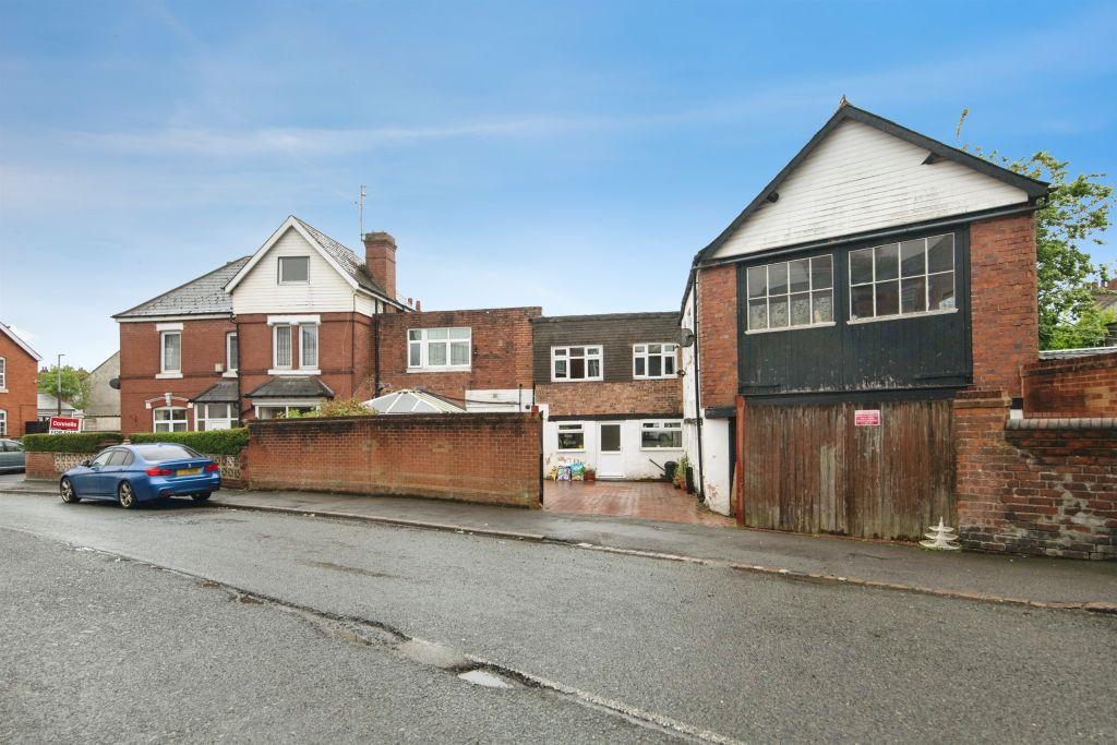 Property photo 1 of 19