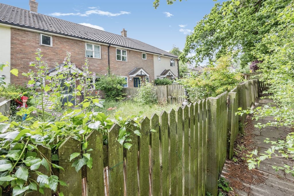 Property photo 3 of 5