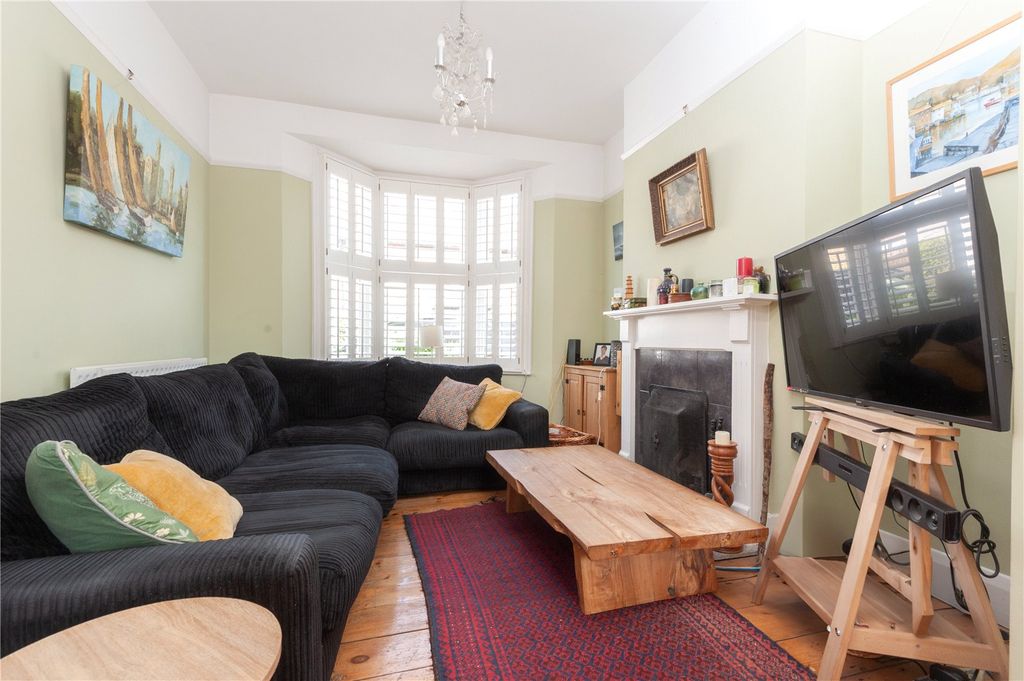 Property photo 2 of 19 Picture No. 03