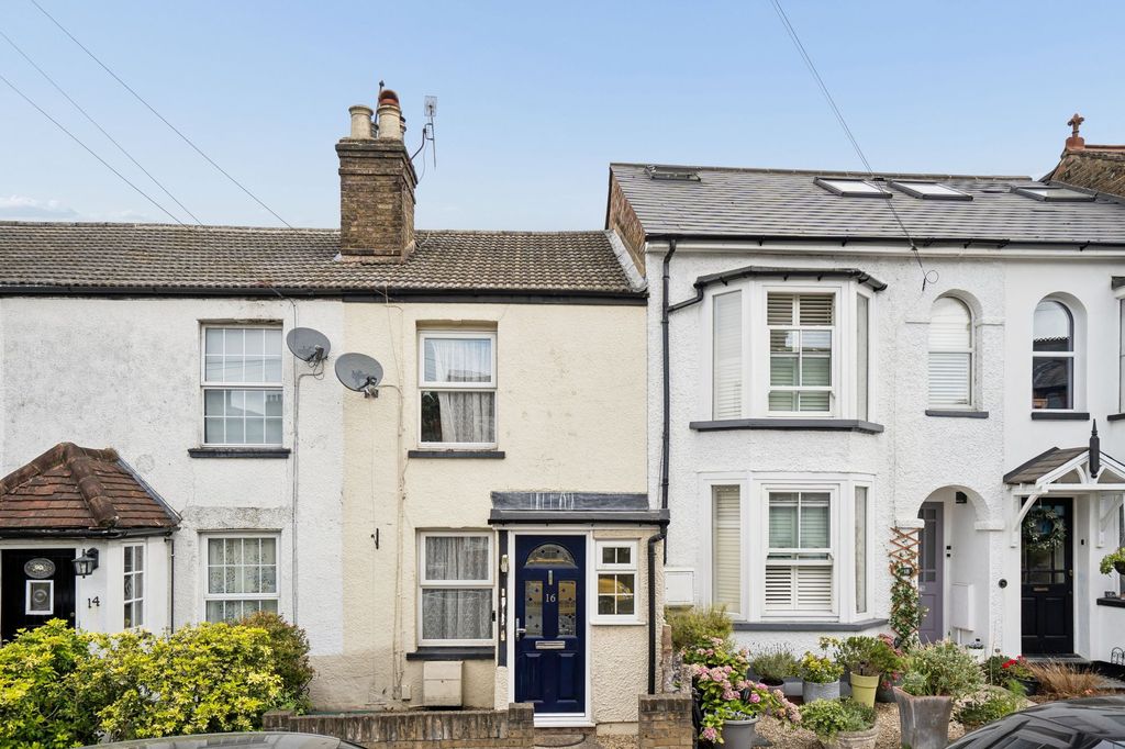 Property photo 1 of 12
