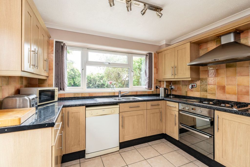 Property photo 2 of 16