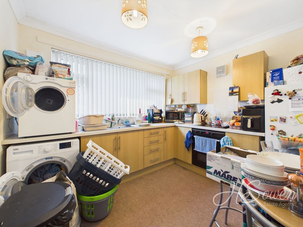 Property photo 3 of 9 Photo 2