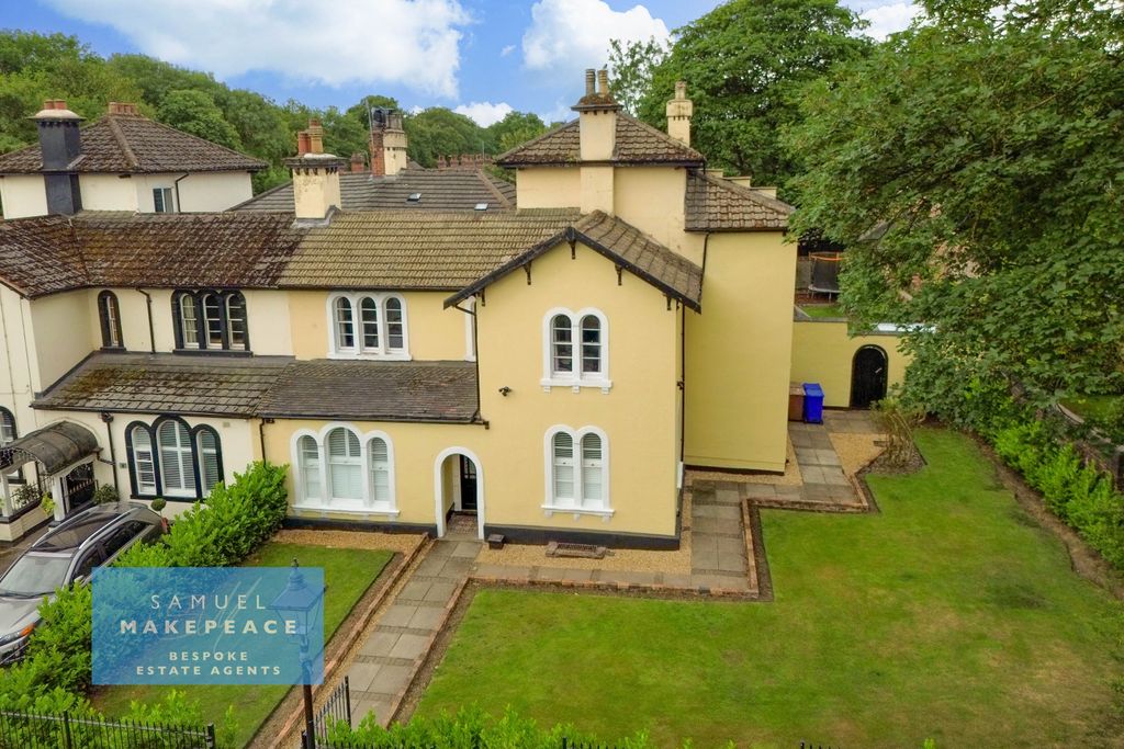 Property photo 1 of 68 Six Bedroom Grade II Listed, Semi Detached Villa