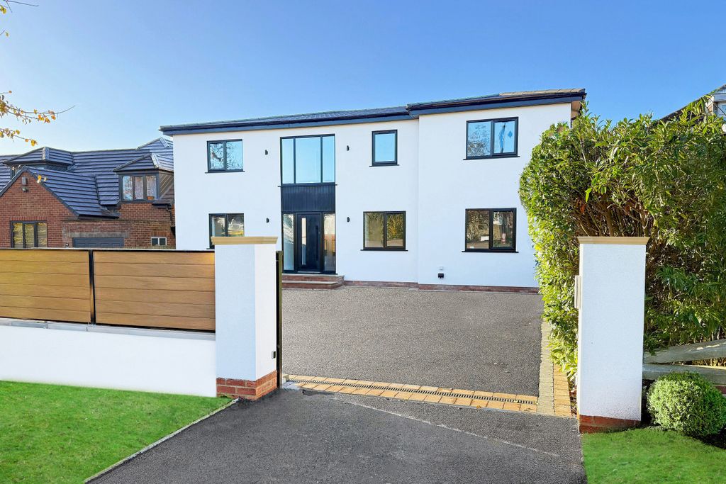 Property photo 1 of 33