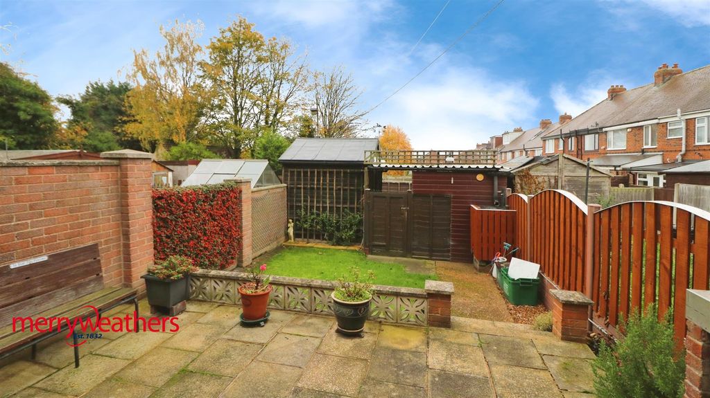 Property photo 3 of 16 External