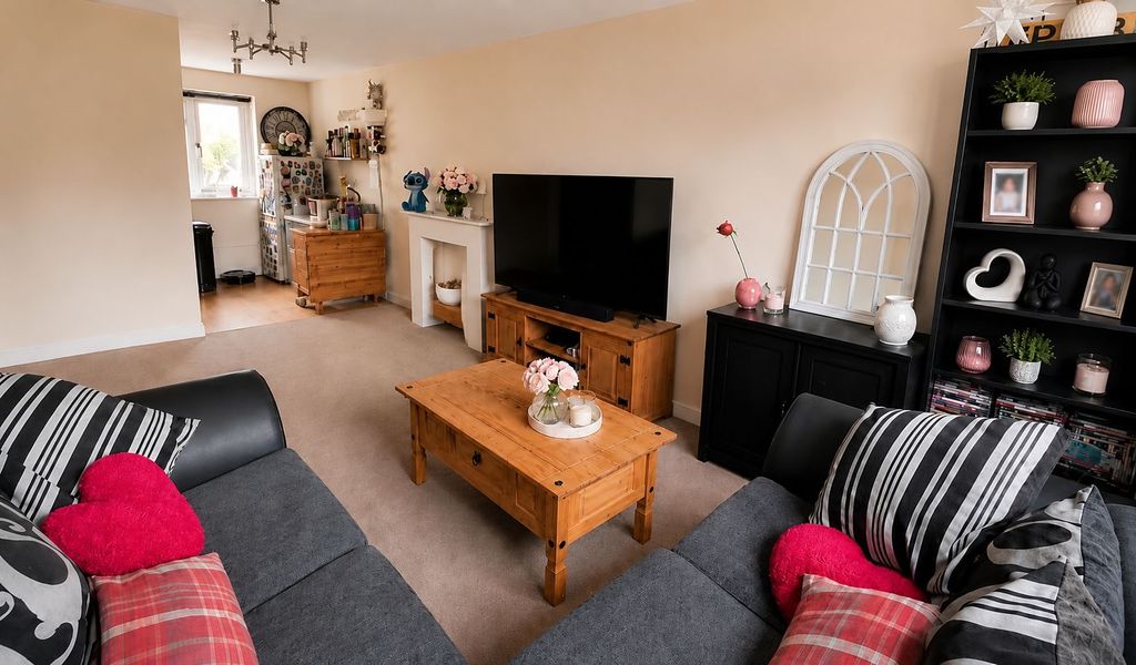 Property photo 2 of 9 8B2d22Aa-Baab-4Ec1-A424-De5338219191