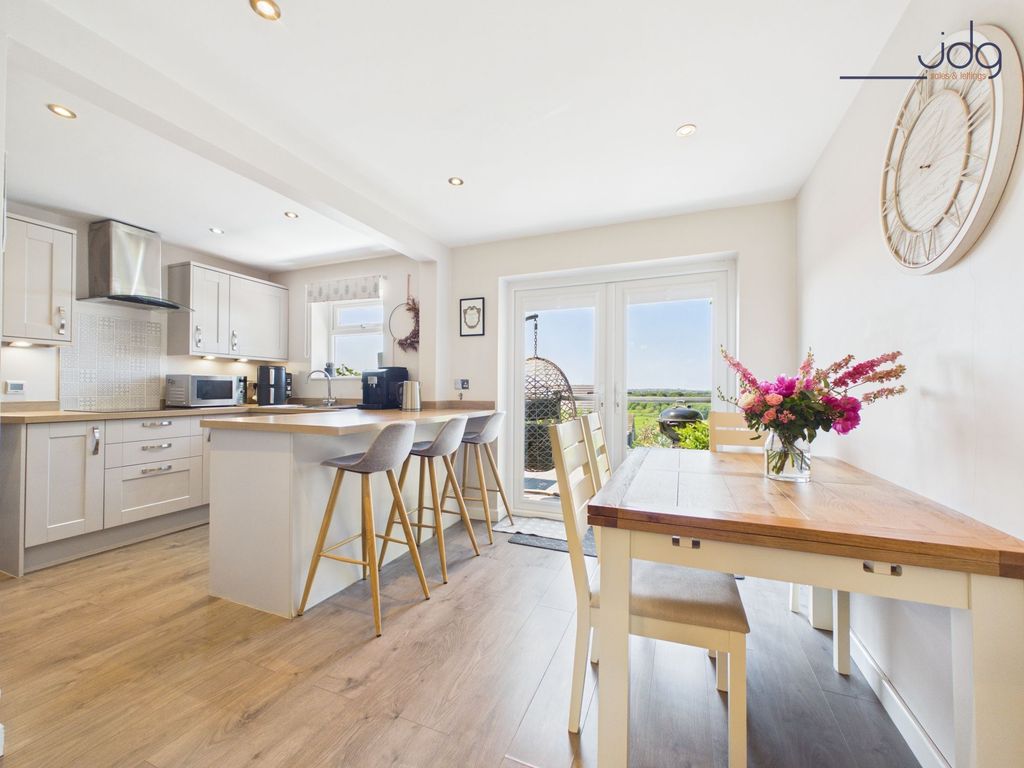 Property photo 3 of 18 Open Plan Kitchen Dining