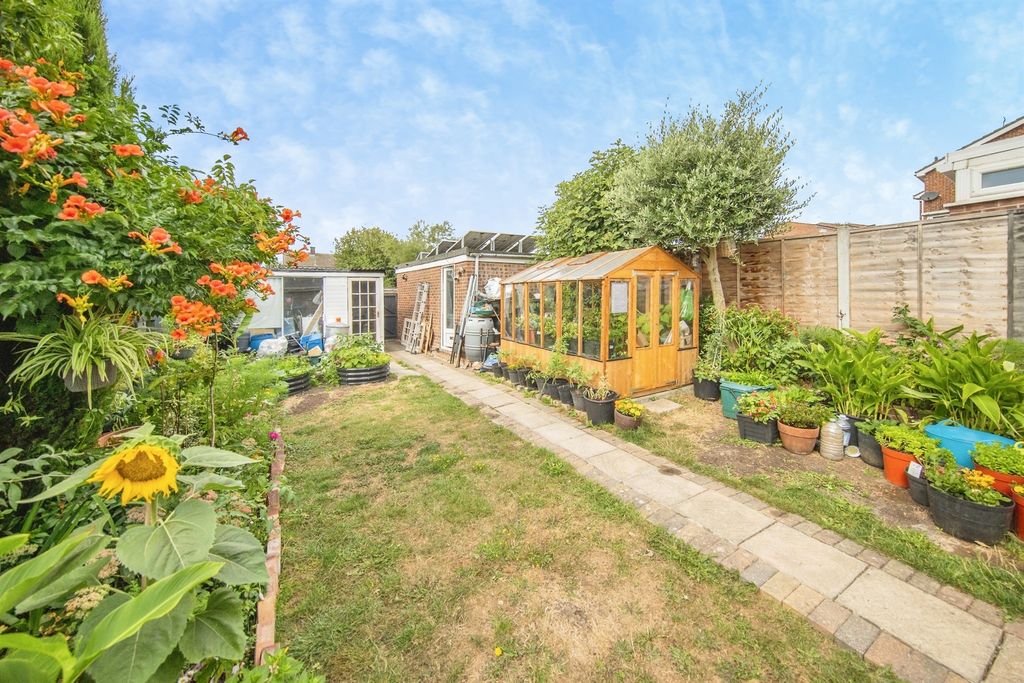 Property photo 2 of 15