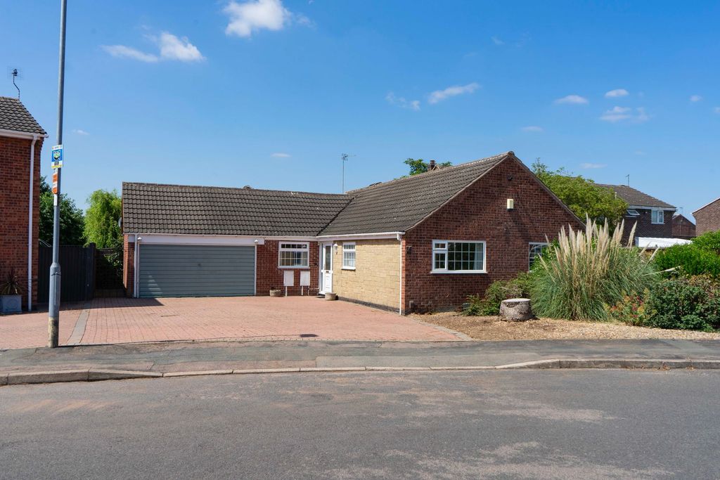 Property photo 1 of 22