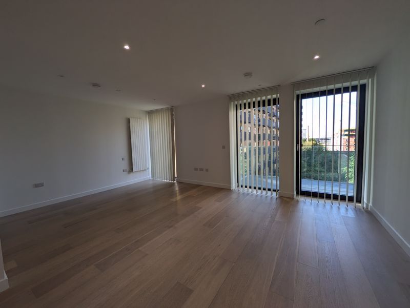 Property photo 2 of 9 Photo 4