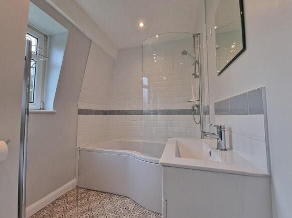 Property photo 3 of 6 3