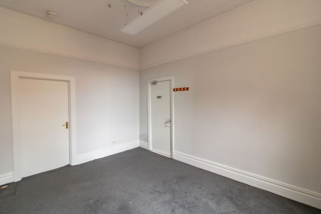 Property photo 3 of 10 Image 3