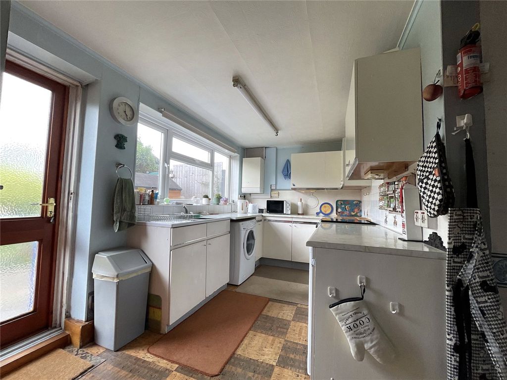 Property photo 2 of 17 Picture No. 01