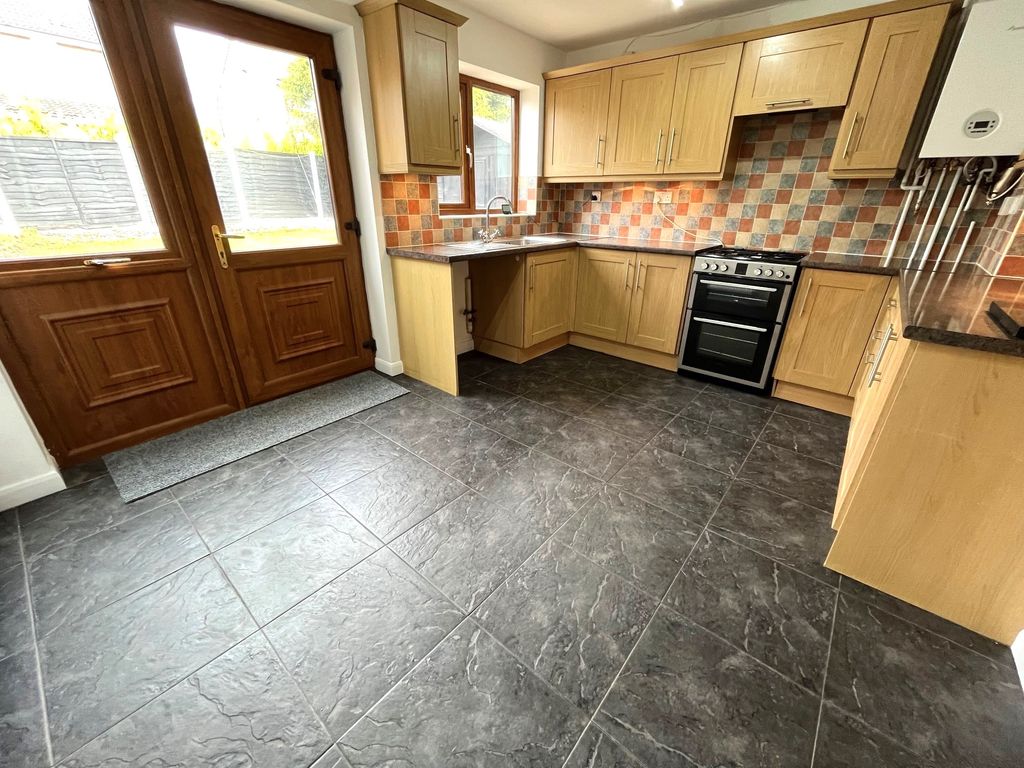 Property photo 2 of 13 H1