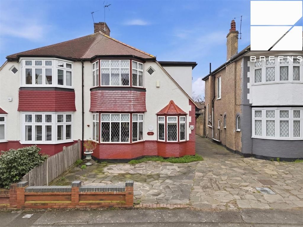 Property photo 1 of 31 002_Dji_20260221143540_0794_d_Autoremove_17402736.