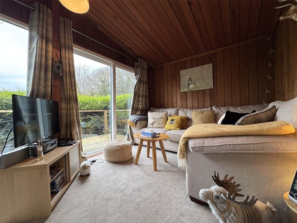 Property photo 2 of 16 Picture No. 04