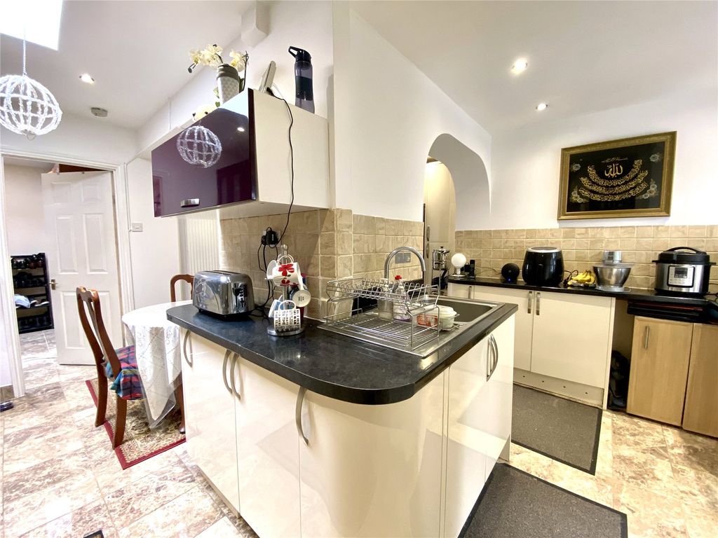 Property photo 3 of 19 Picture No. 20