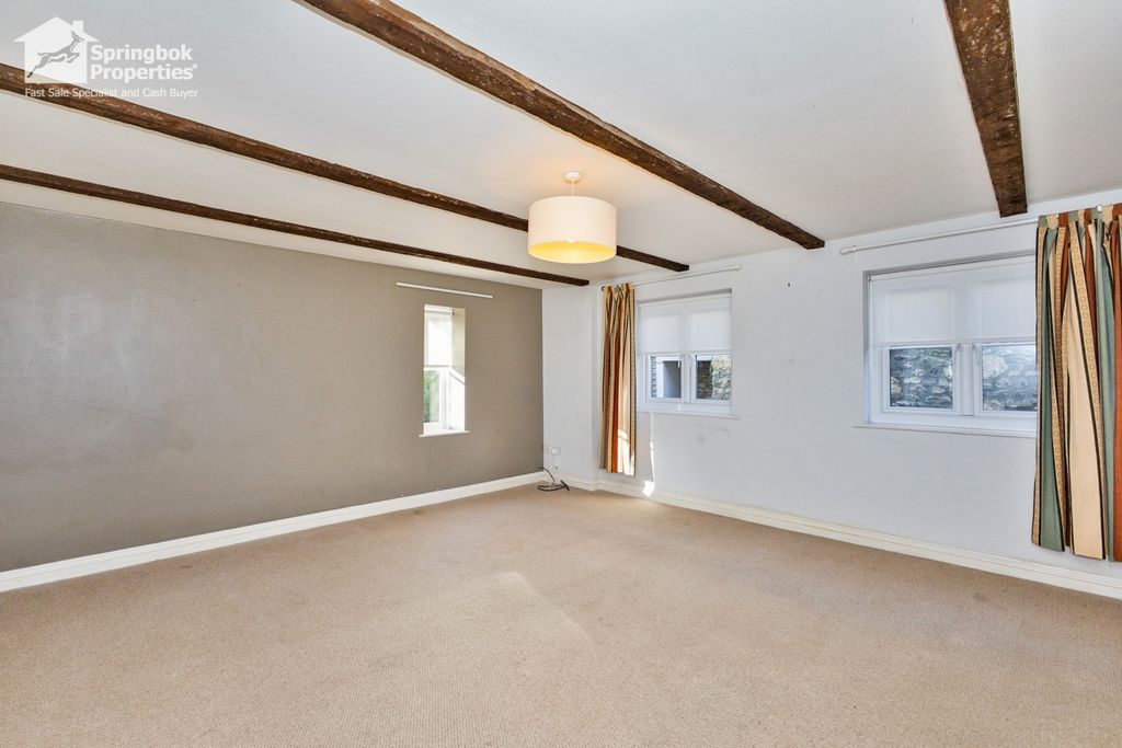 Property photo 3 of 17 Image 3