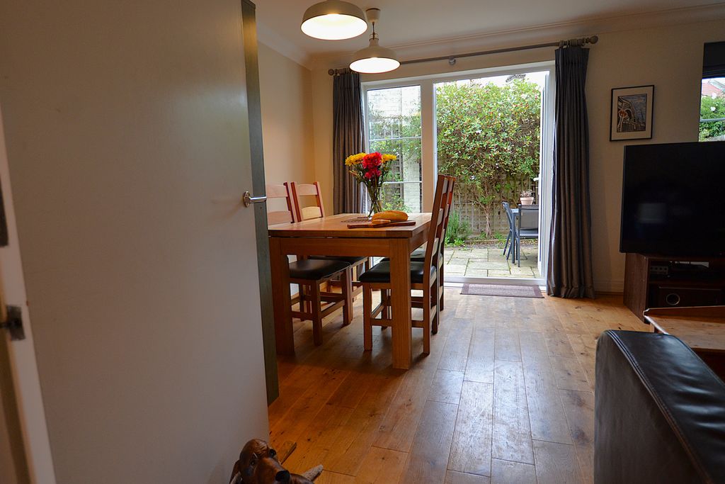 Property photo 2 of 20 Dining Area