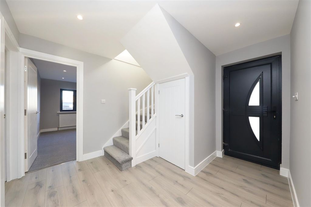 Property photo 2 of 23 Hall