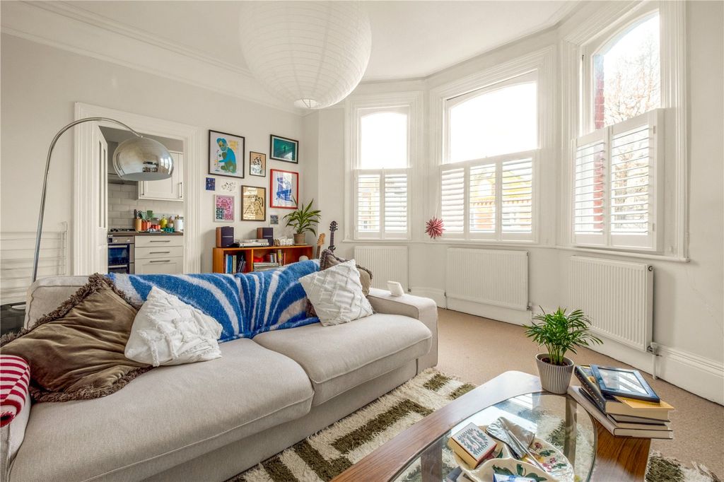 Property photo 3 of 14 Picture No. 09