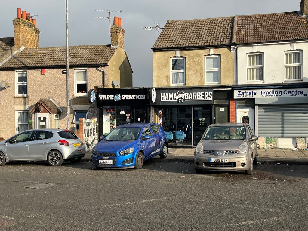 Property photo 2 of 9