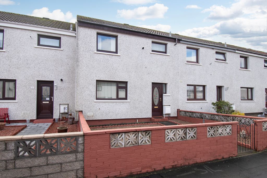 Property photo 2 of 32