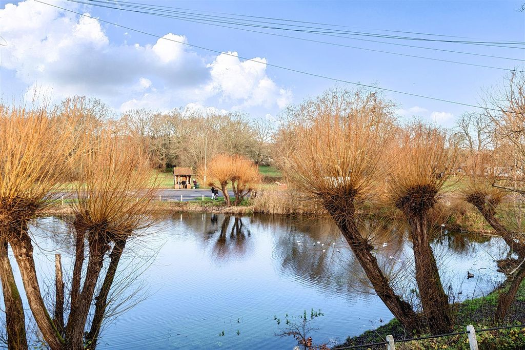 Property photo 2 of 15 1385776-13-6945240F0224d.Jpg