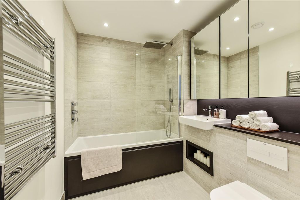 Property photo 2 of 6 2 Darmera House (3).Jpg