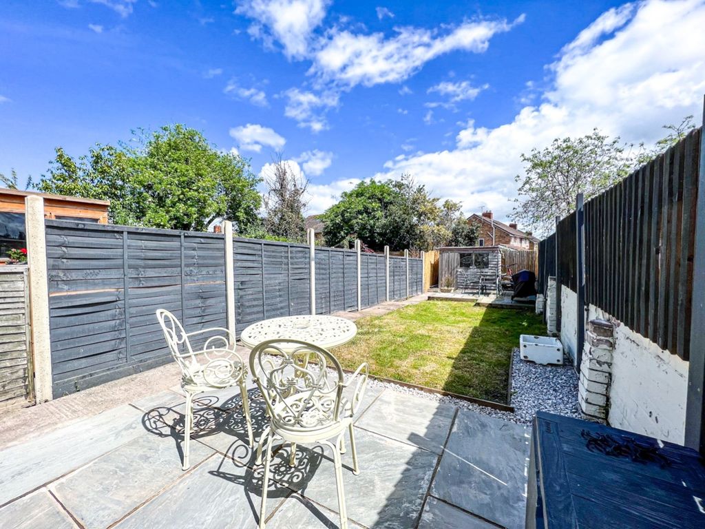 Property photo 2 of 16 4518038