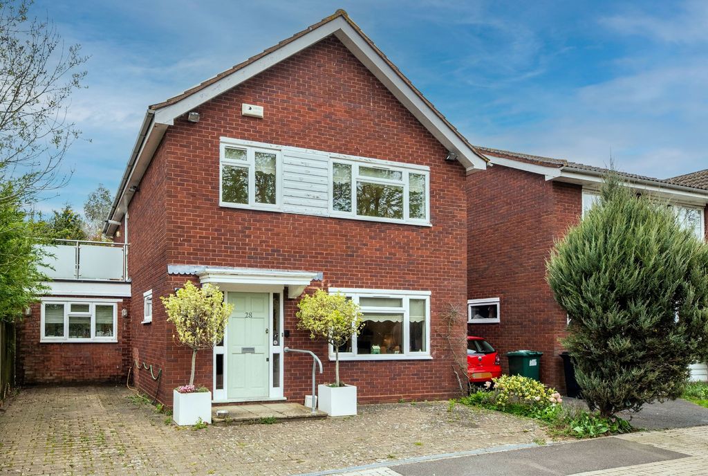 Property photo 2 of 15 Picture No. 24